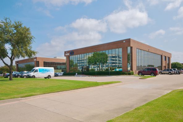 Crown Plaza III: 11496 Luna Rd, Farmers Branch, TX 75234